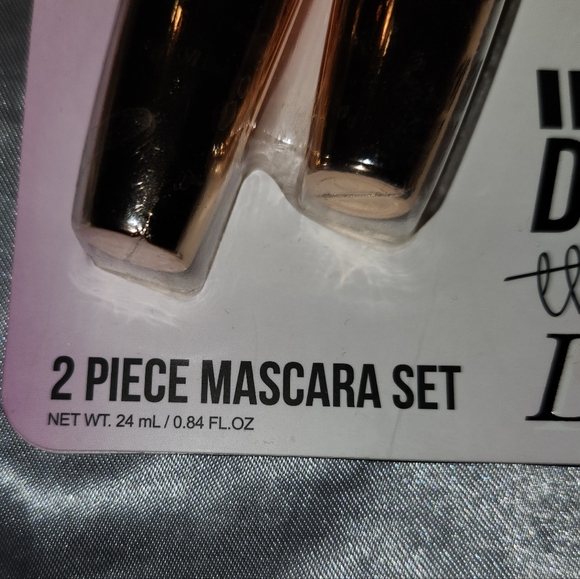 NWT MASCARA 2-piece SET VERY BLACK, Volumizing And Lengthening - Picture 4 of 7